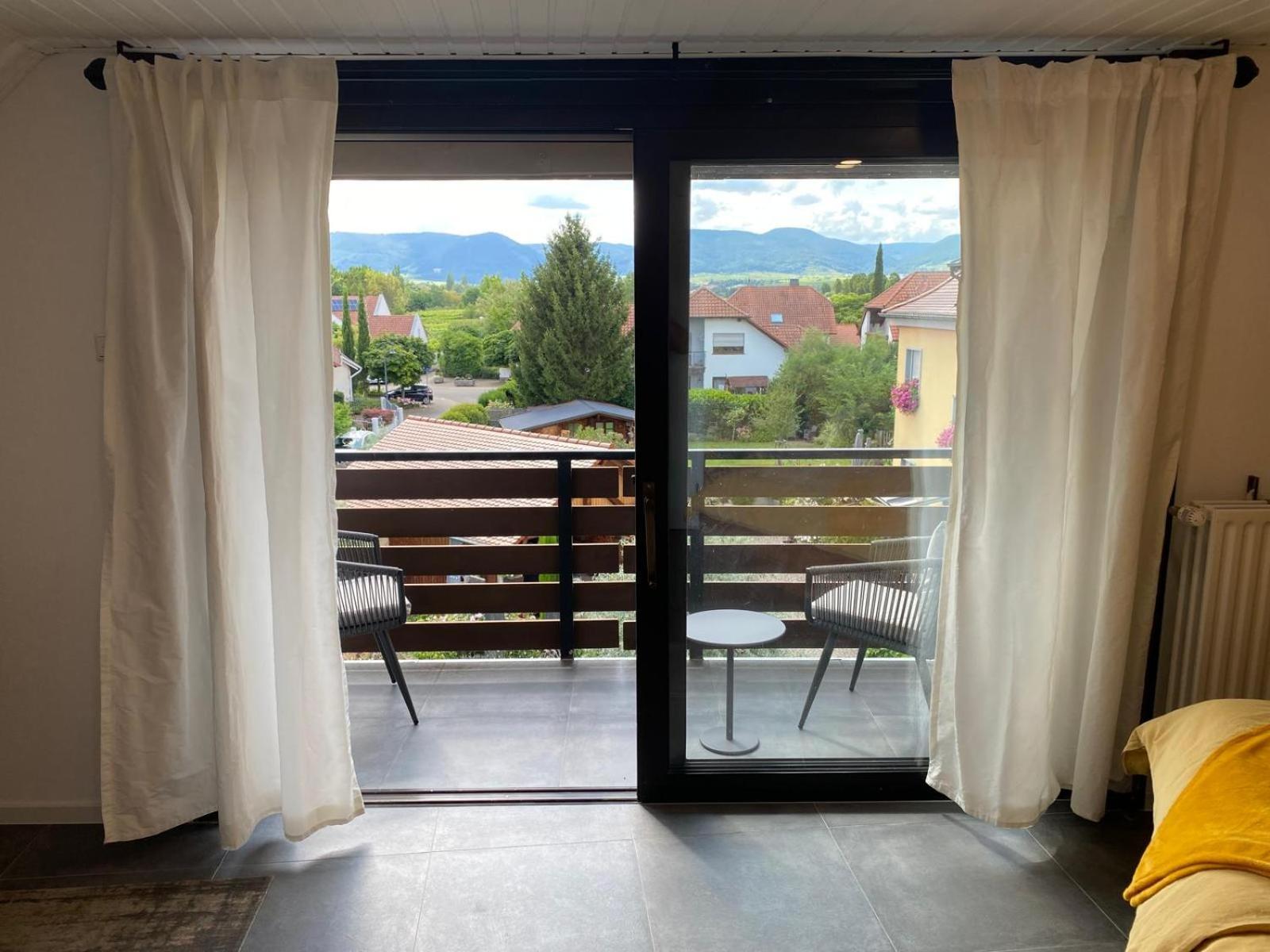 Bienenstock Apartment Venningen Exterior photo